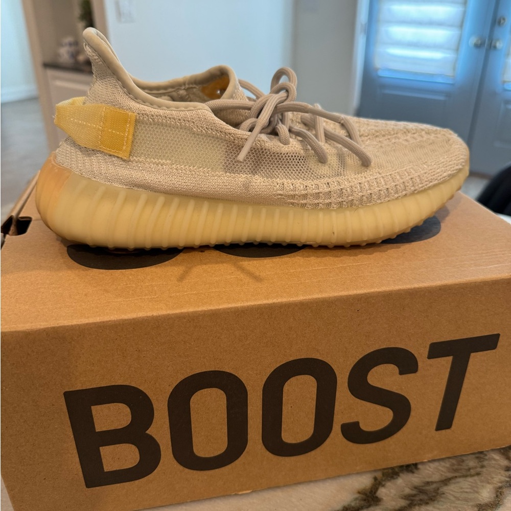 Yeezy Boost Color Changing in Sun